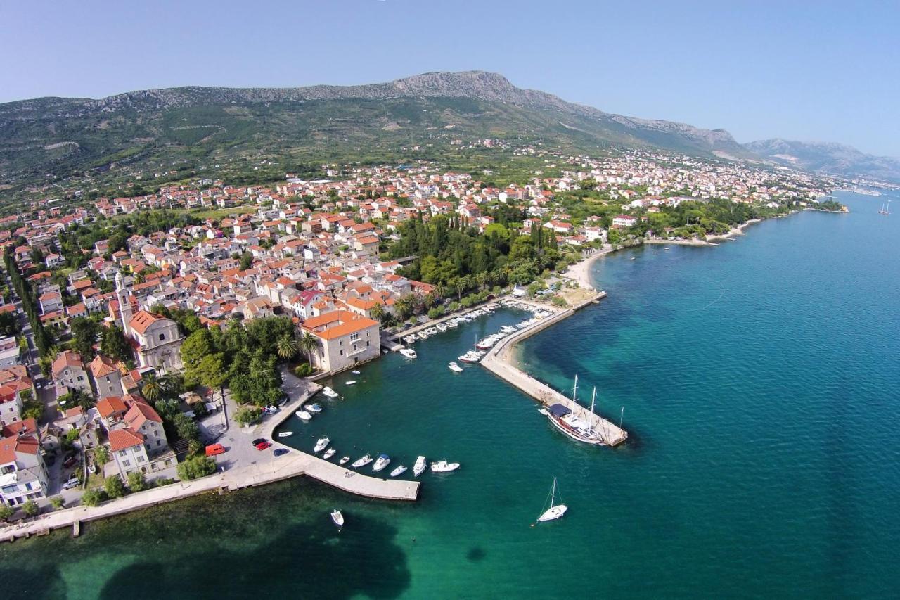 Apartments With A Parking Space Kastel Luksic, Kastela - 21073 Экстерьер фото